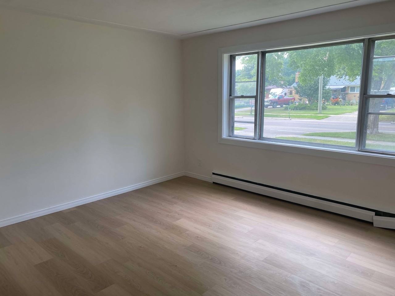 1889 Wavell St #1887MAIN - Photo 2 of 6