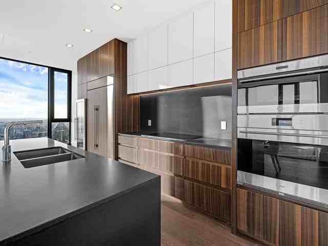 1210 Rue Jeanne-Mance #5901 - Photo 6 of 50