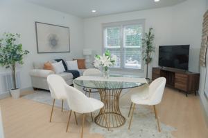 featured image of 310 Holcomb St