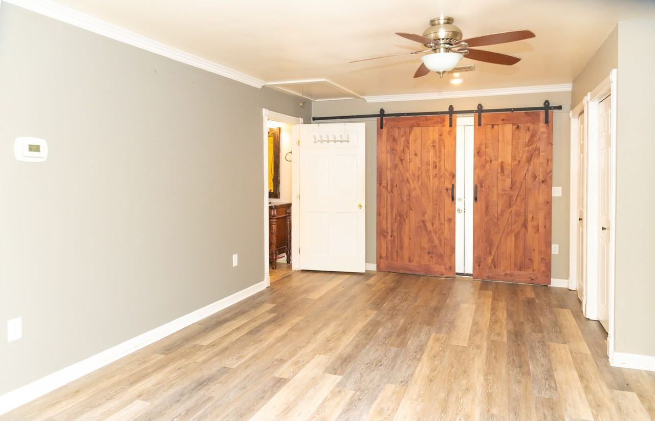 505 Adams Rd - Photo 3 of 38