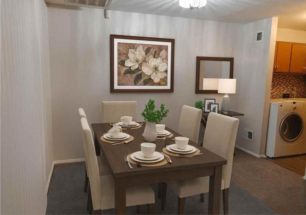 1001 Tyler Ct - Photo 4 of 23