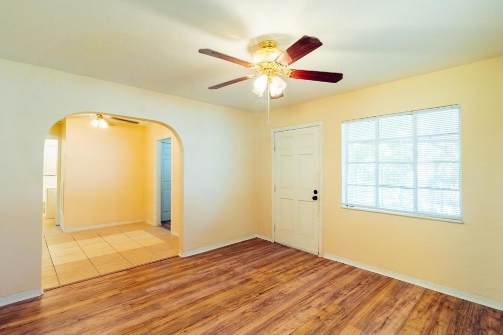 1744 Granville Ct S - Photo 5 of 27