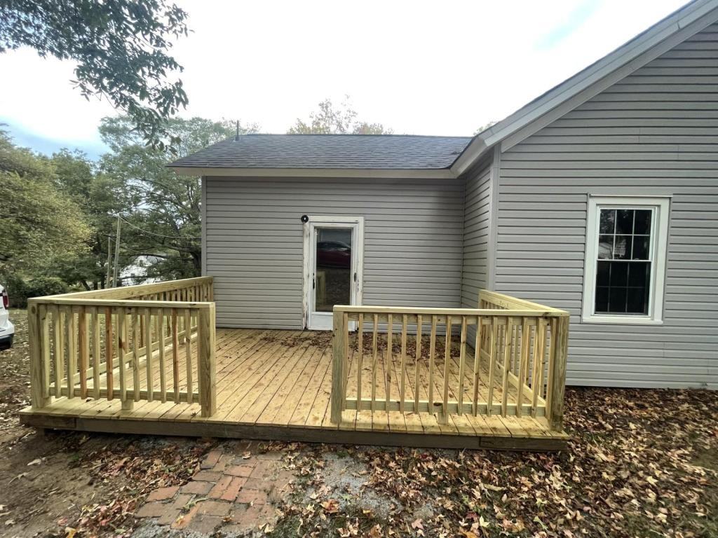 407 Connecticut Ave - Photo 7 of 39