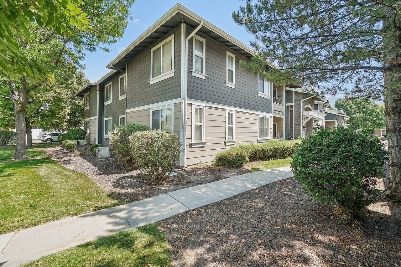 Allegro Apartments - Photo 3 of 50