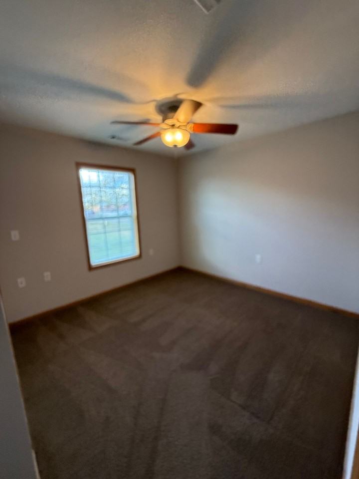 837 Christine Dr - Photo 3 of 9