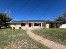 featured image of 612 E Tierra Blanca Rd