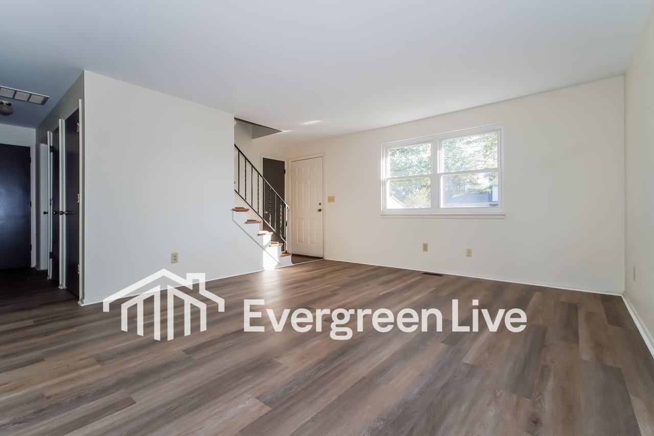 6319 Taylorsville Rd - Photo 4 of 16