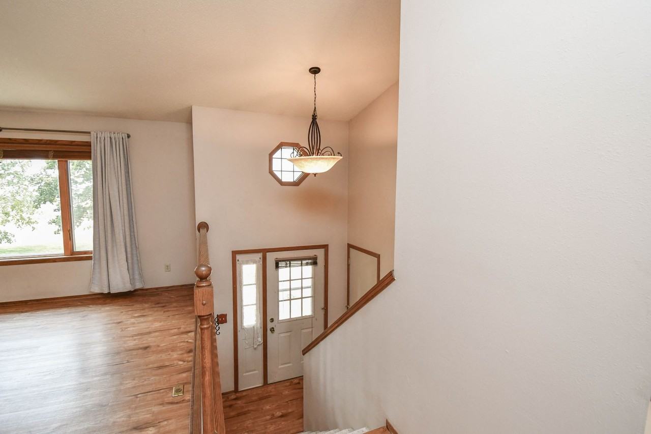 26118 467th Ave - Photo 6 of 50