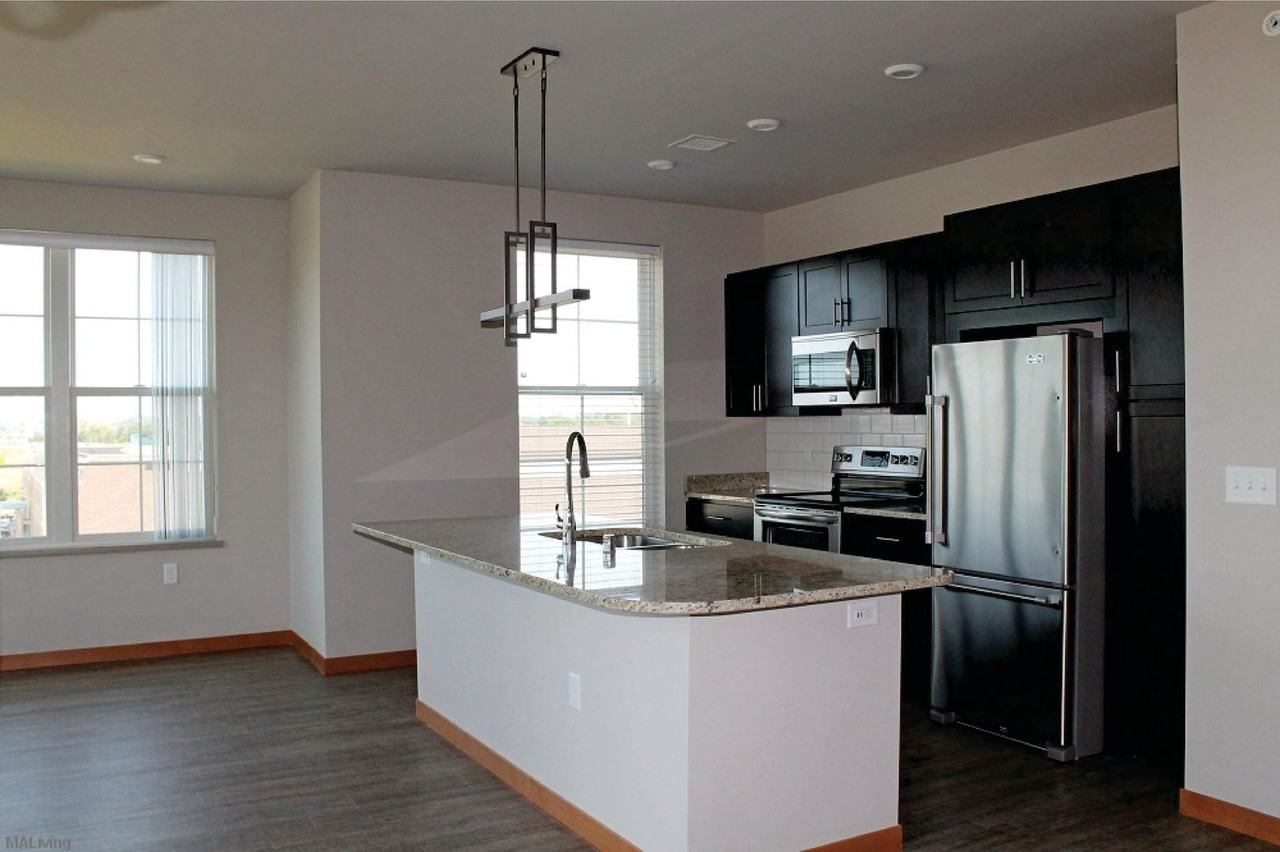 7710 Terrace Avenue - Photo 5 of 50