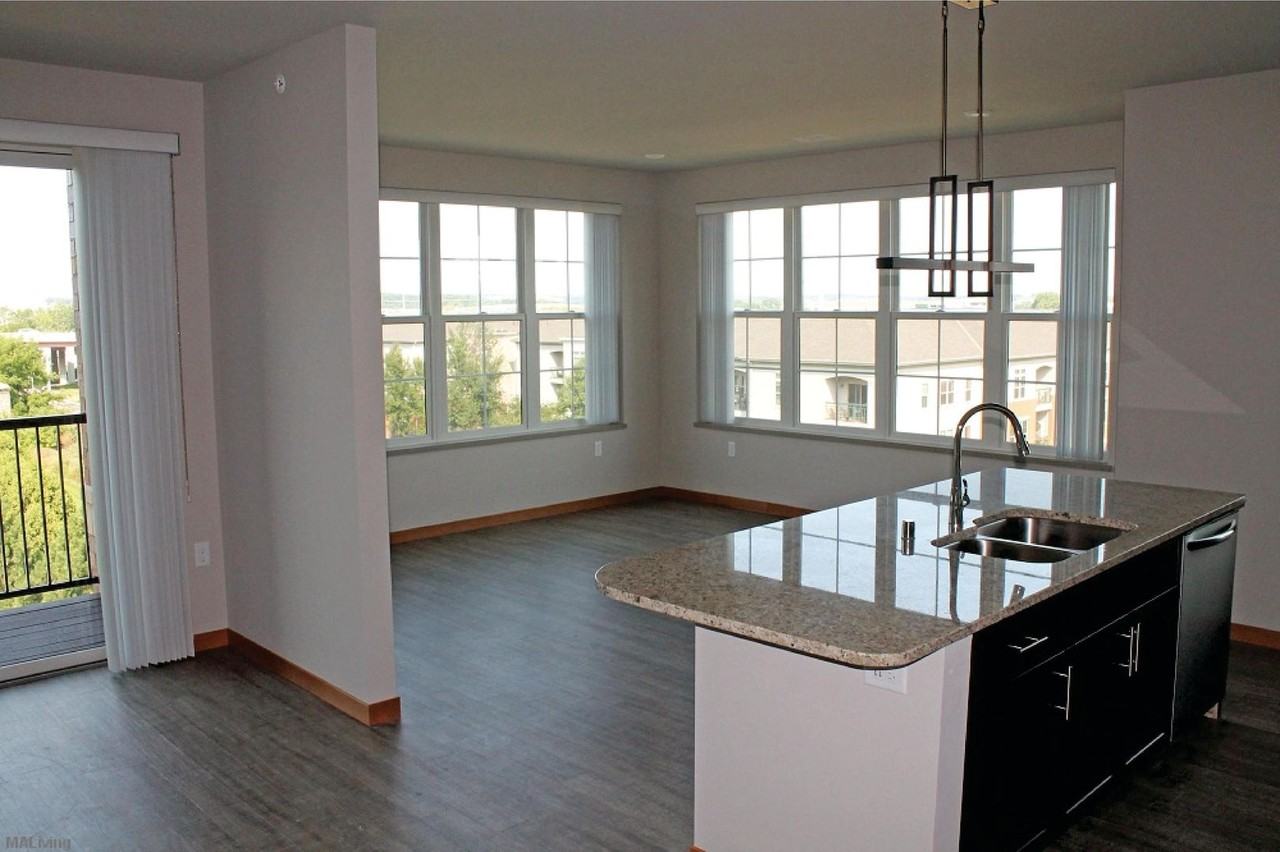 7710 Terrace Avenue - Photo 6 of 50