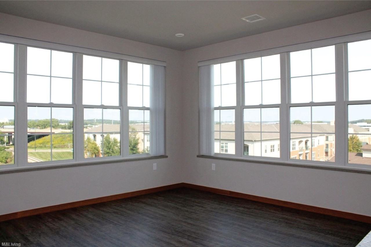 7710 Terrace Avenue - Photo 7 of 50