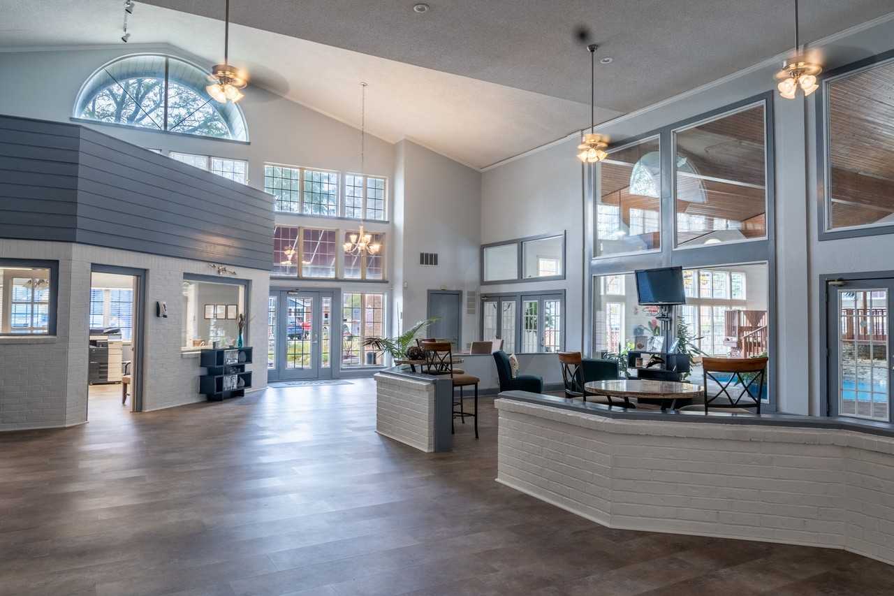 Apple Creek Apartments - Photo 2 of 14