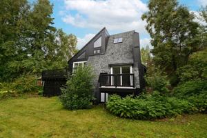 featured image of 10890 Walnut Cir