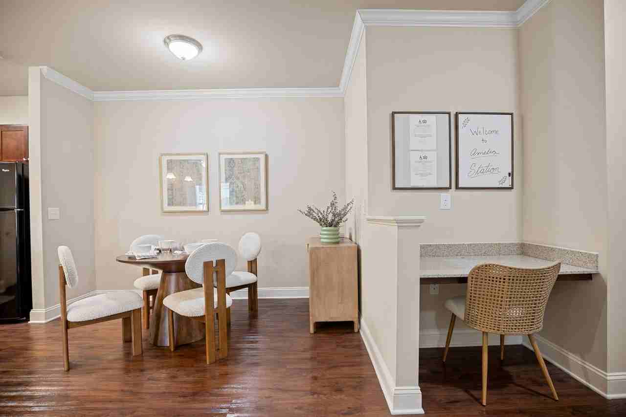 Amelia Station - Photo 5 of 58