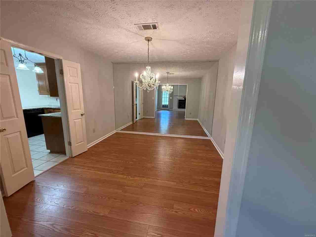 3204 Gatsby Lane - Photo 3 of 25