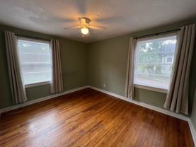 Nice 1 bedroom, 1 bathroom duplex in the heart of Riverside! - Photo 1 of 1