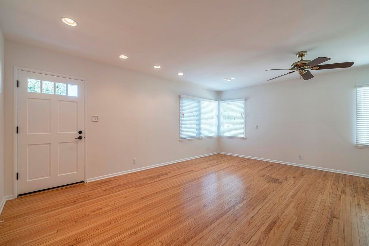 1700 Wendy Way - Photo 6 of 26