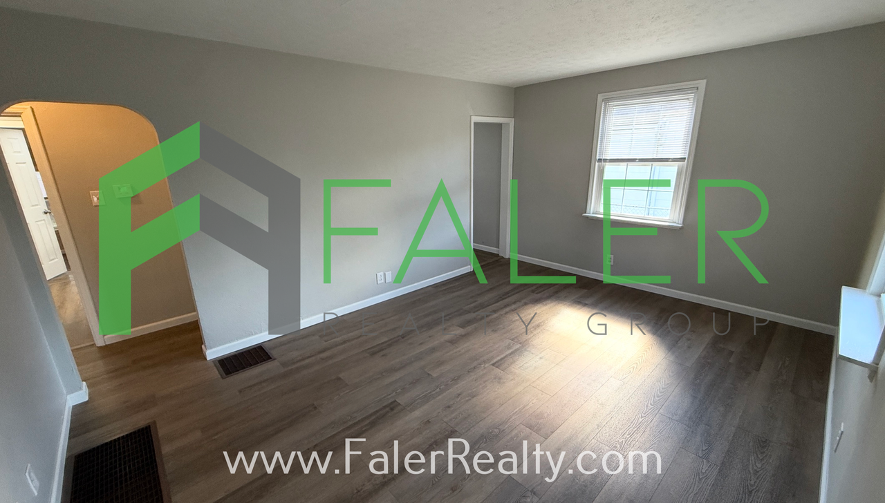 1740 Meriline Ave - Photo 3 of 27