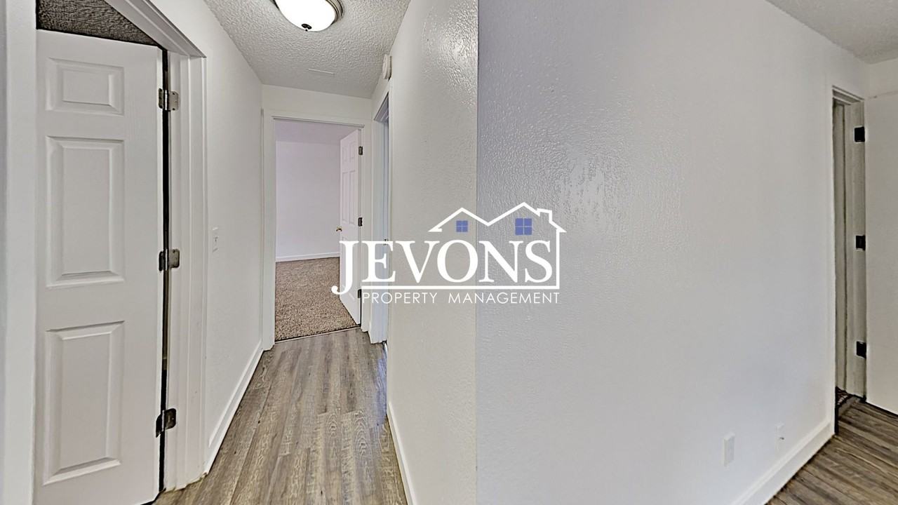 1208 Willow St Yakima, WA 98902 - Photo 5 of 27