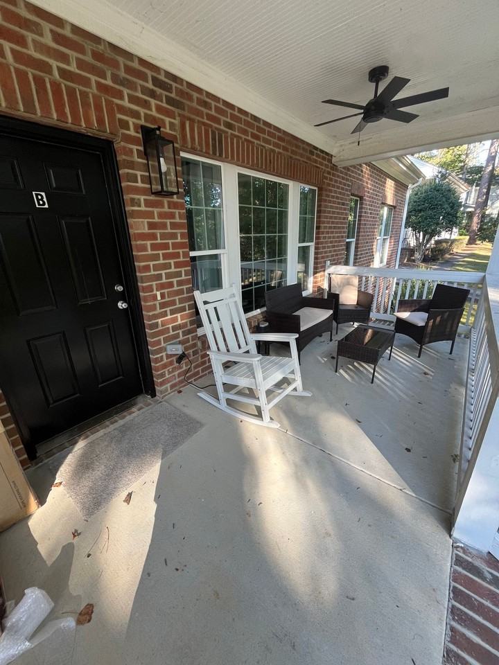 812 Old Pittsboro - Photo 2 of 23