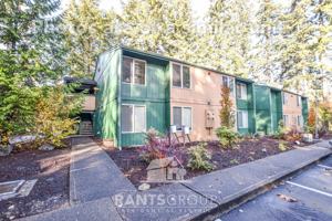 featured image of 2323 Burbank Ave Nw