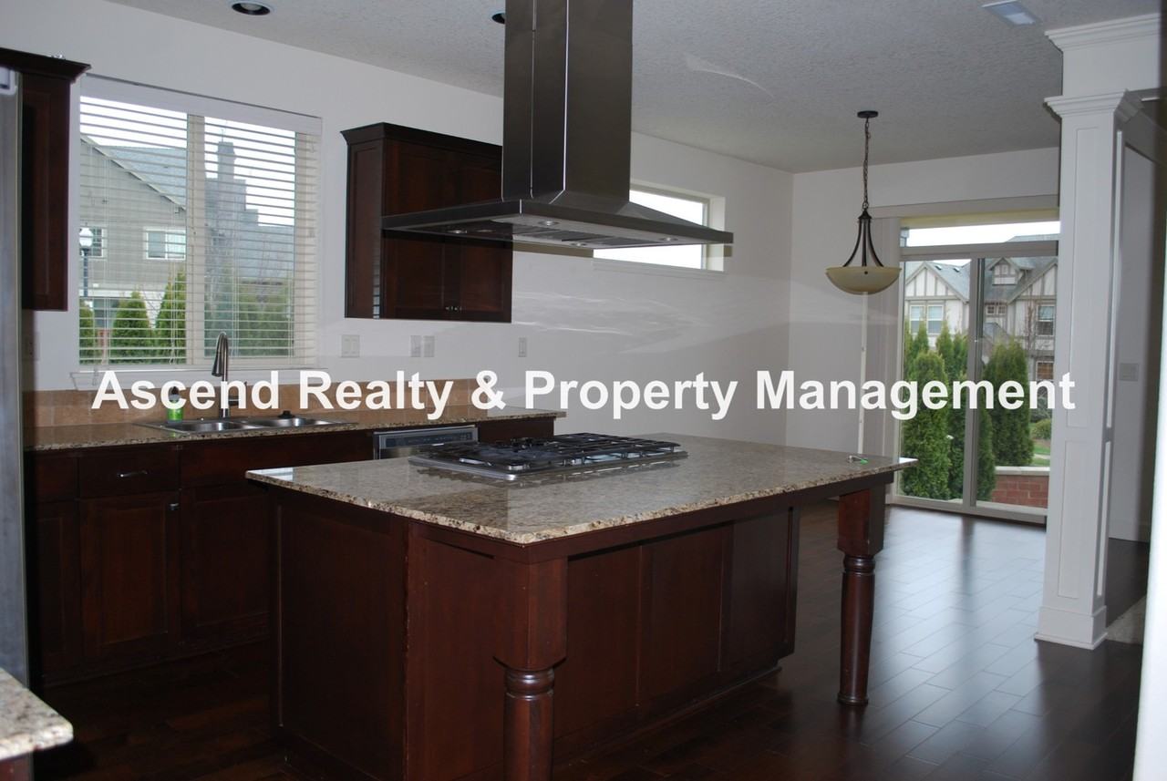 6810 Nw 167th Ave - Photo 5 of 31