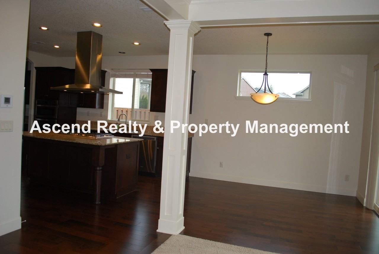 6810 Nw 167th Ave - Photo 7 of 31