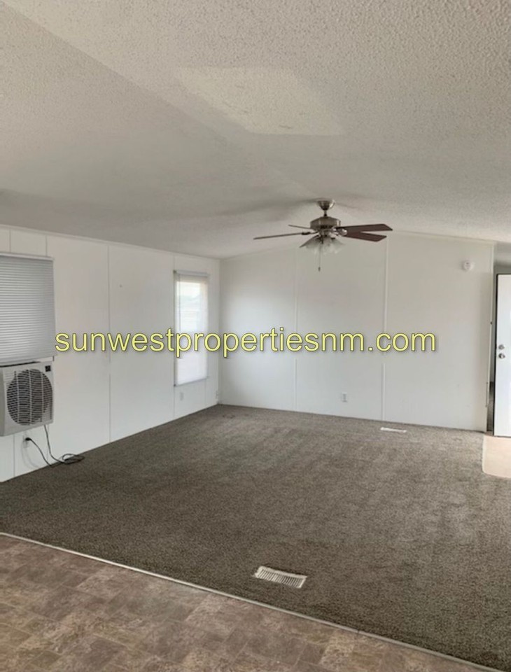 208 Robinson Avenue - Photo 2 of 17