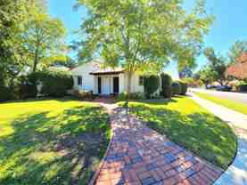 902 College Ave - Photo 1 of 1