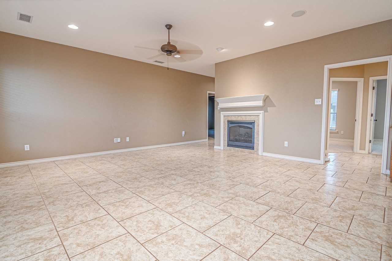 5513 Rio Grande Ave - Photo 4 of 26