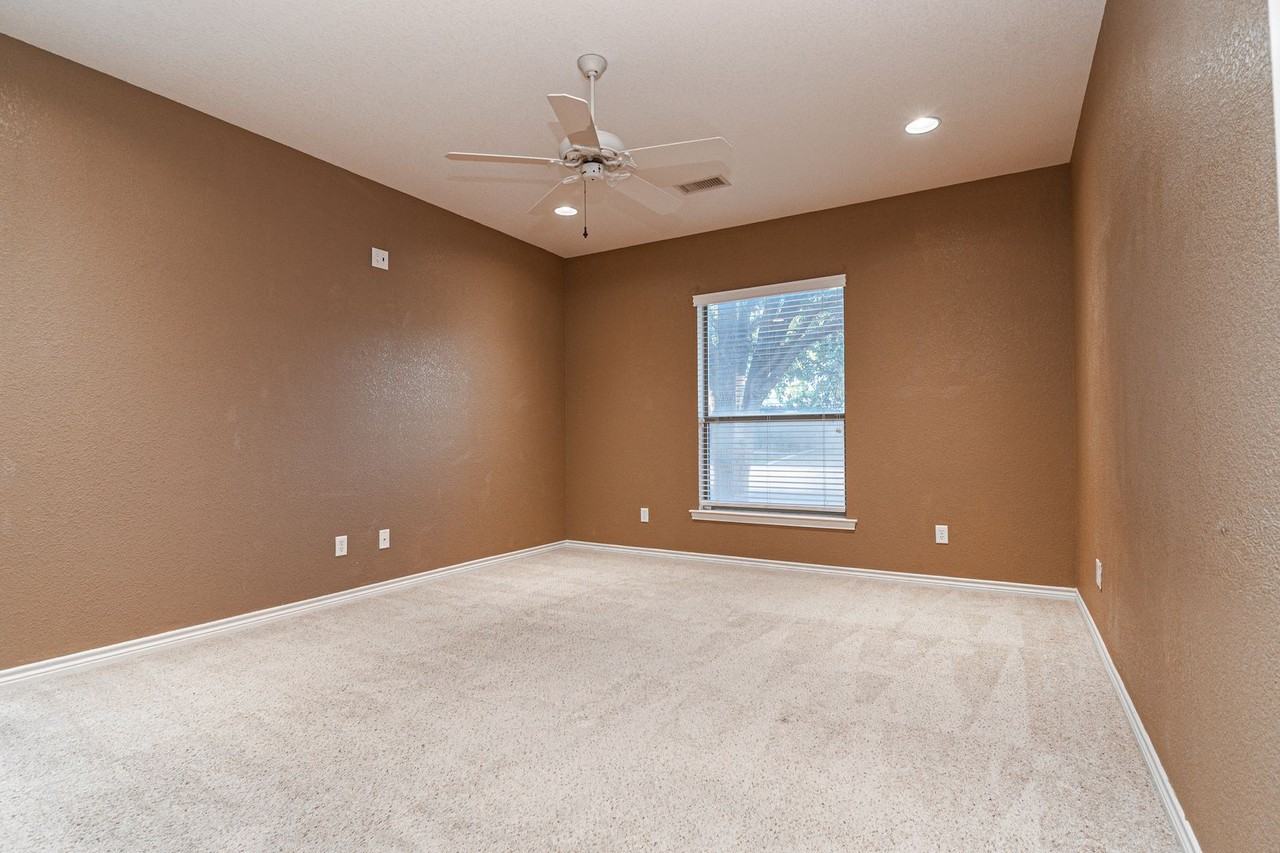 5513 Rio Grande Ave - Photo 7 of 26
