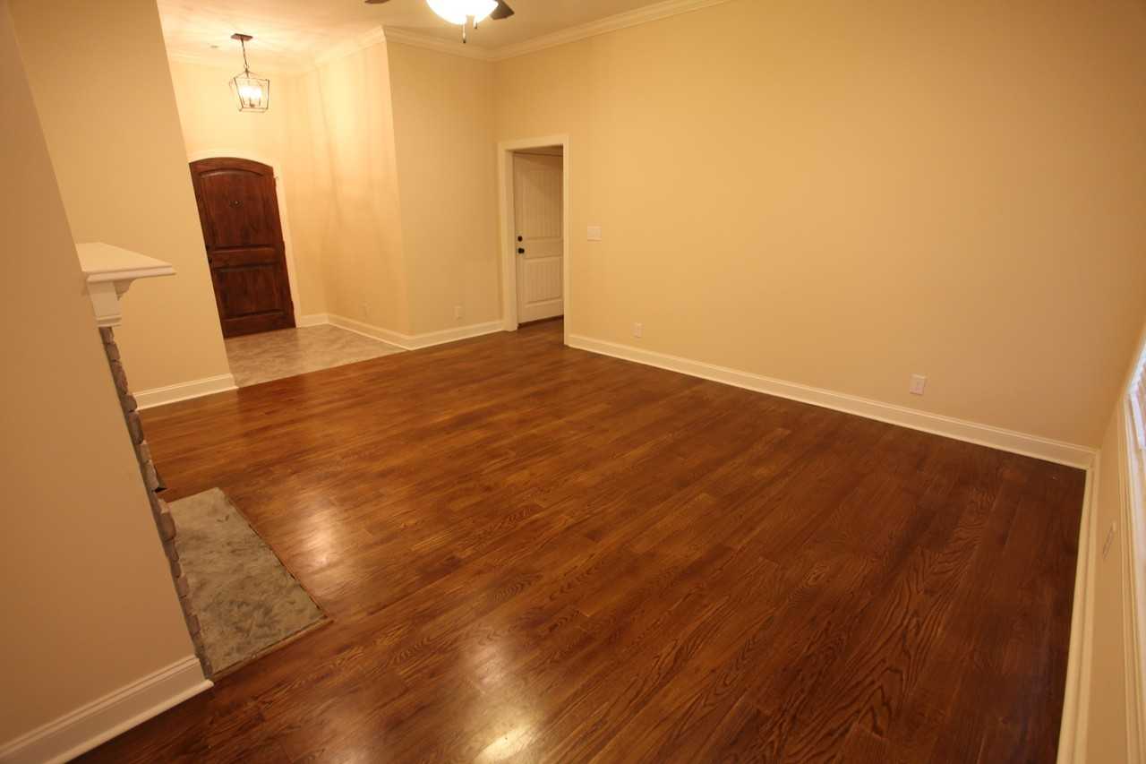 1609 N Camden Dr - Photo 5 of 22