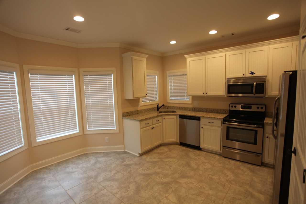 1609 N Camden Dr - Photo 7 of 22