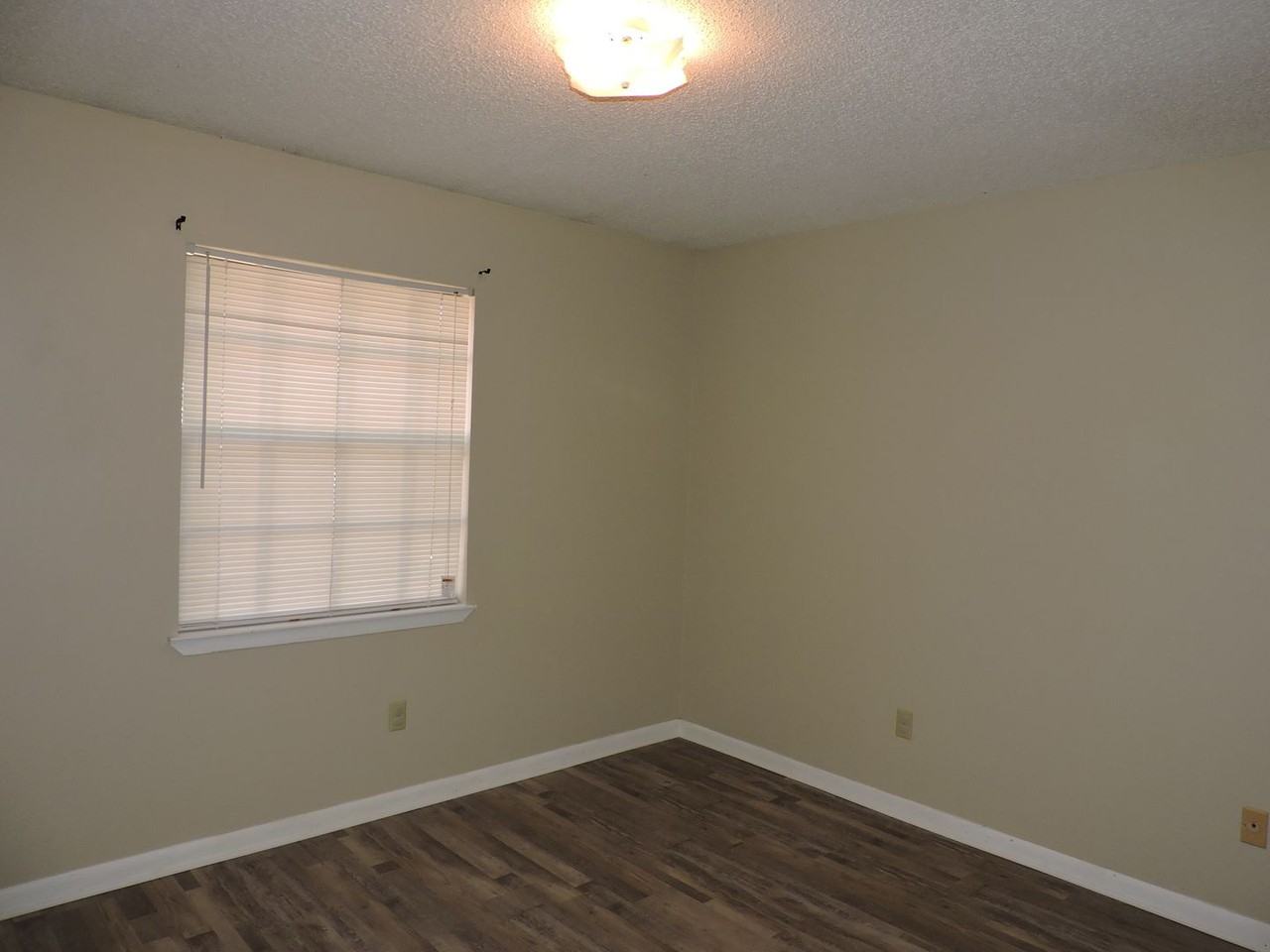 5099 Yacht Harbor Cir - Photo 2 of 15