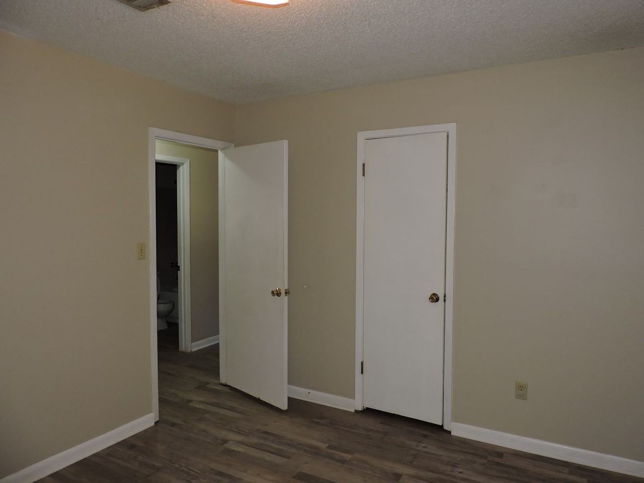 5099 Yacht Harbor Cir - Photo 3 of 15