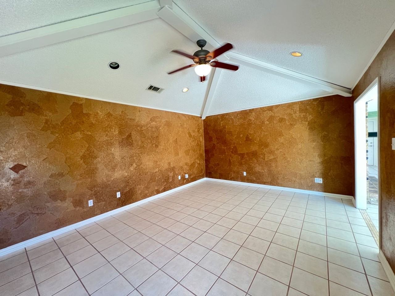 2312 Blue Cypress Dr - Photo 3 of 50