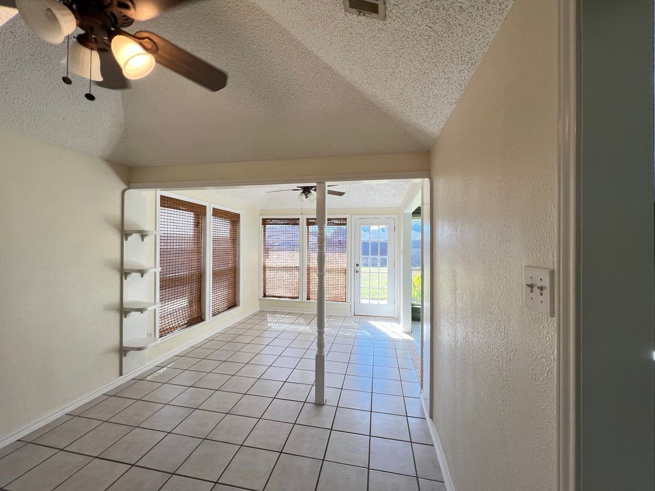 2312 Blue Cypress Dr - Photo 7 of 50