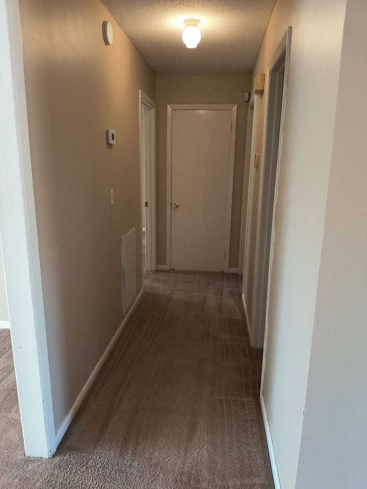 3919 Kingsbridge Rd - Photo 7 of 12