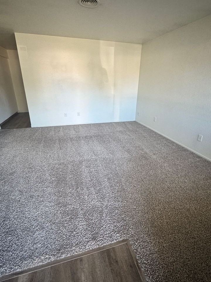 1279 W H St - Photo 3 of 20