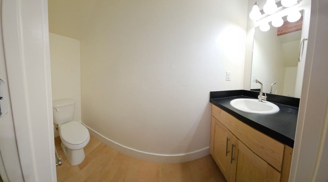 446 W 6th S #504 - Photo 4 of 15