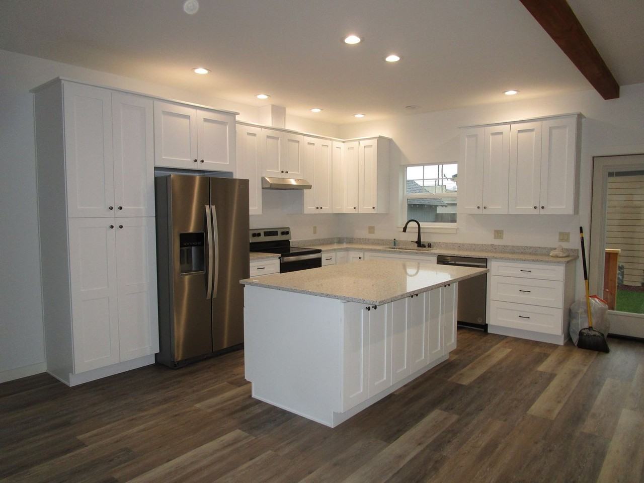 524 E Hazel Ave - Photo 2 of 14