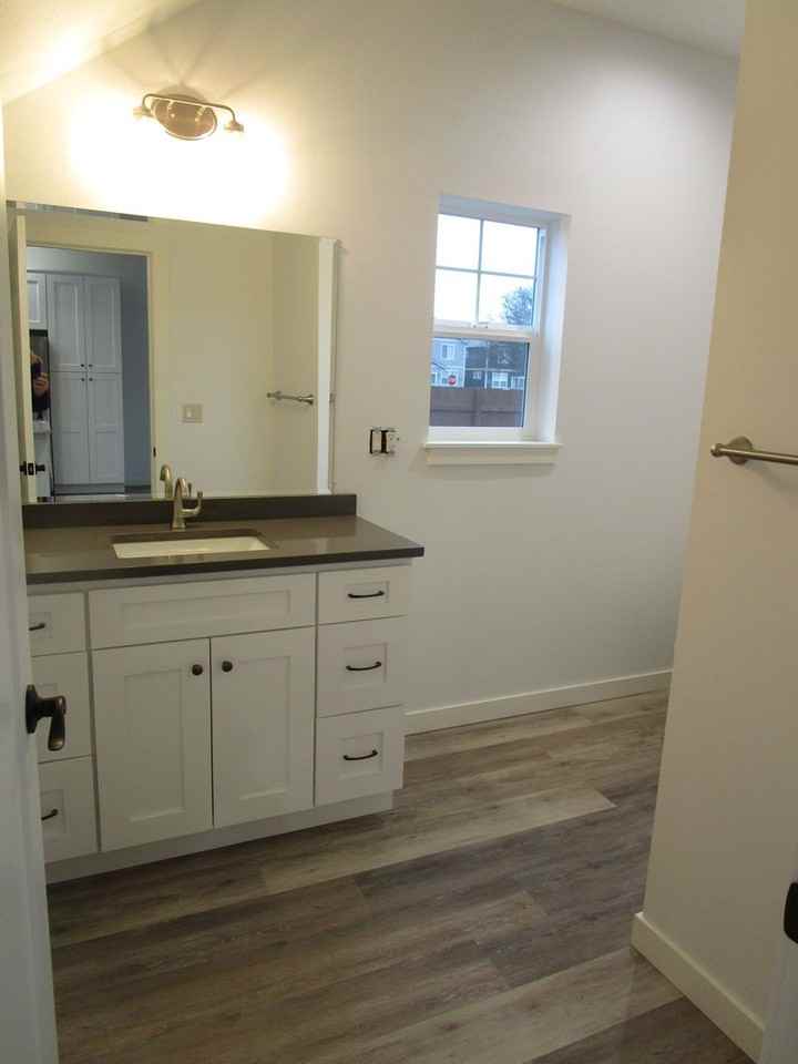 524 E Hazel Ave - Photo 7 of 14