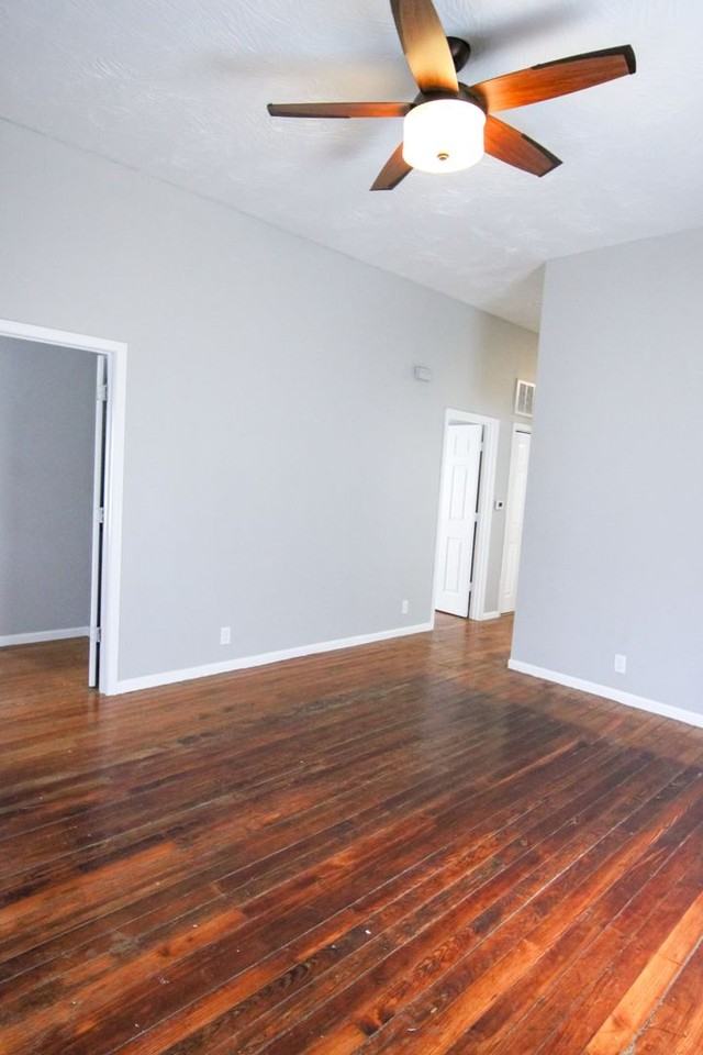 613 S Main Ave - Photo 3 of 19