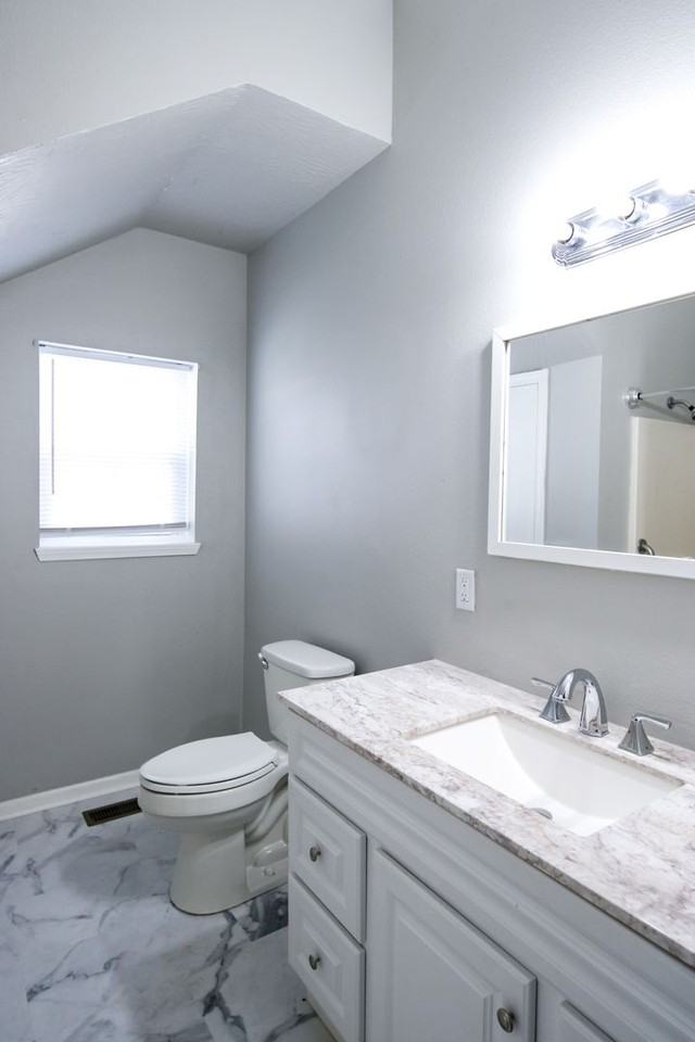 613 S Main Ave - Photo 6 of 19