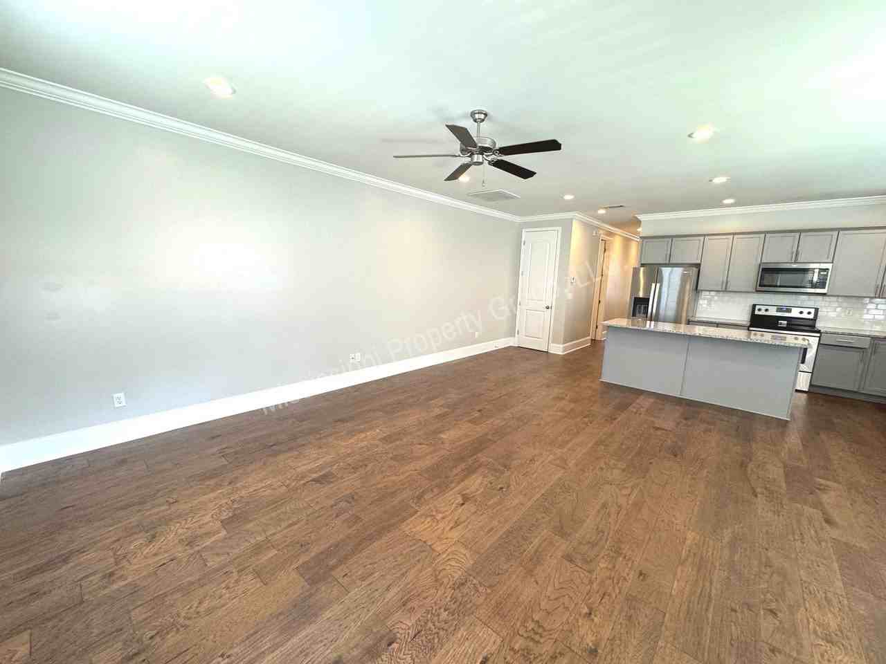 102 Farm View Dr #506 - Photo 2 of 26