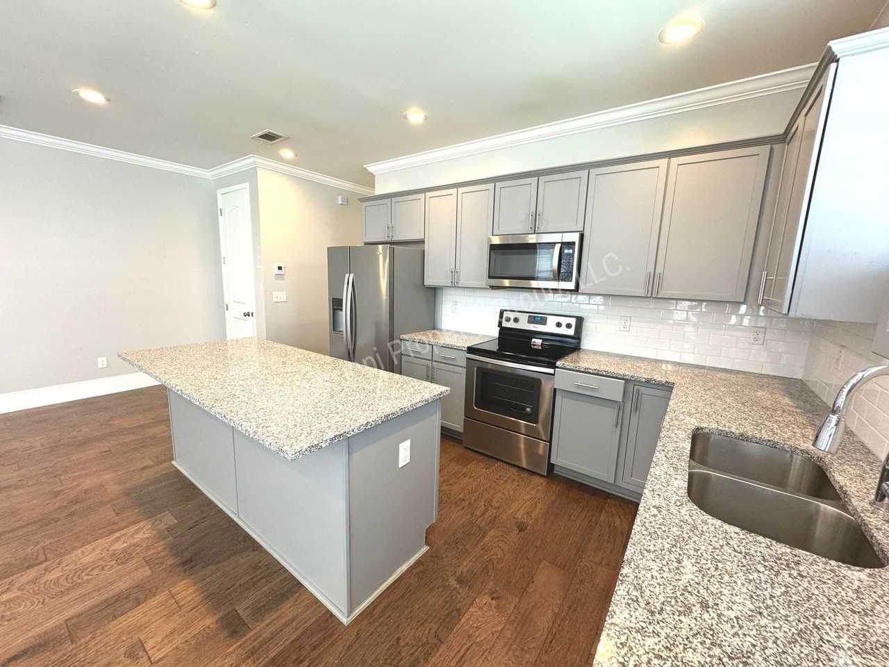 102 Farm View Dr #506 - Photo 6 of 26