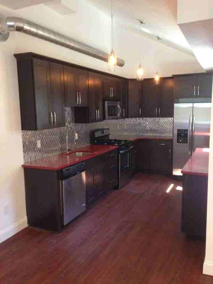 1815 Jane Street - Photo 3 of 17