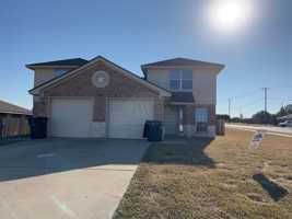 featured image of 2814 Windmill Ct