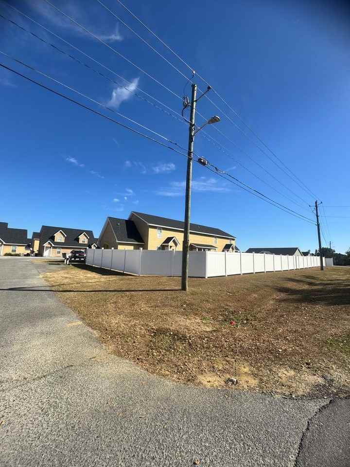 900 Maple Dr - Photo 3 of 10