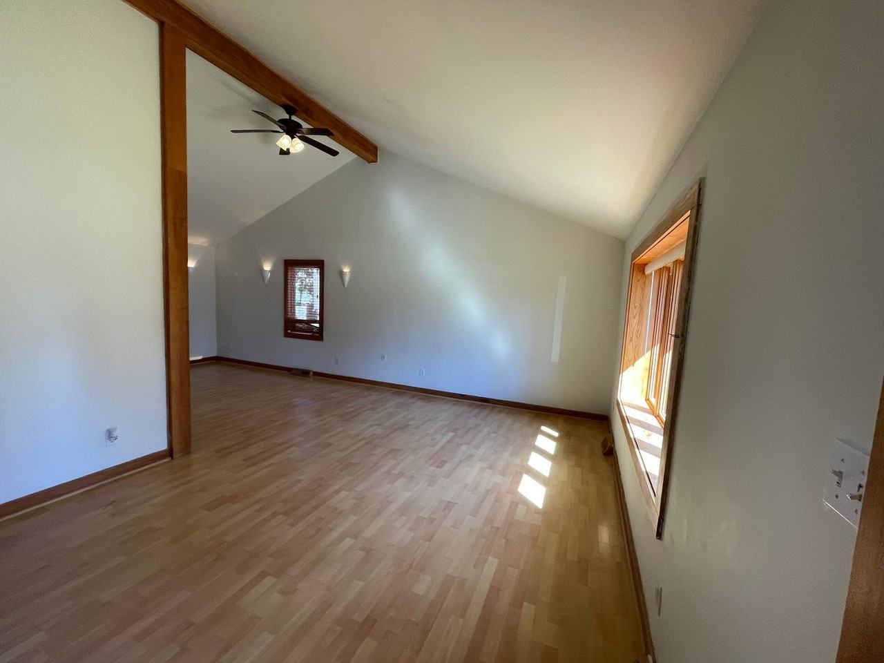 1600 Treboy Ave - Photo 3 of 35